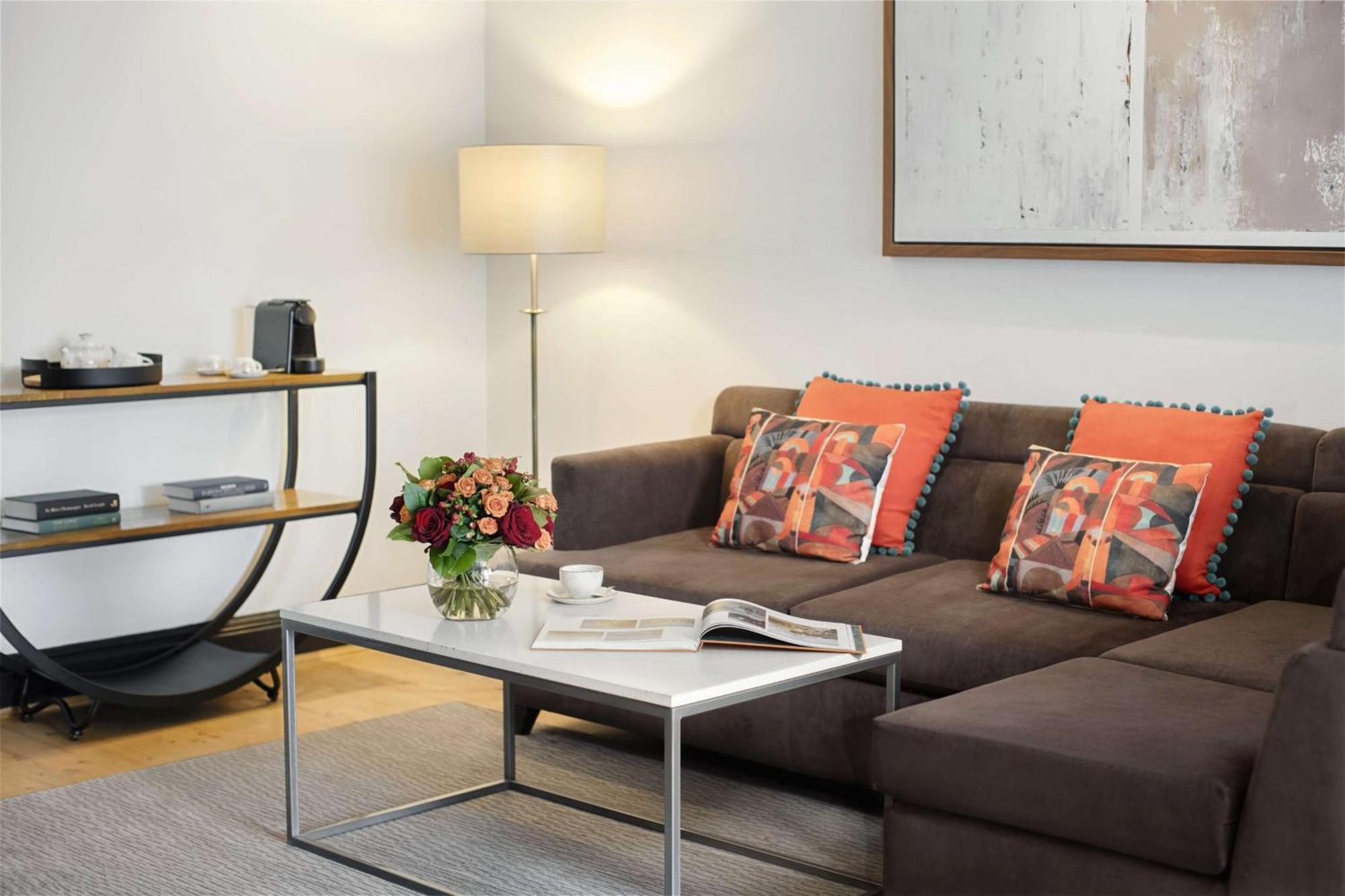 Hyatt Regency London - The Churchill Exterior photo A living room at the Residence