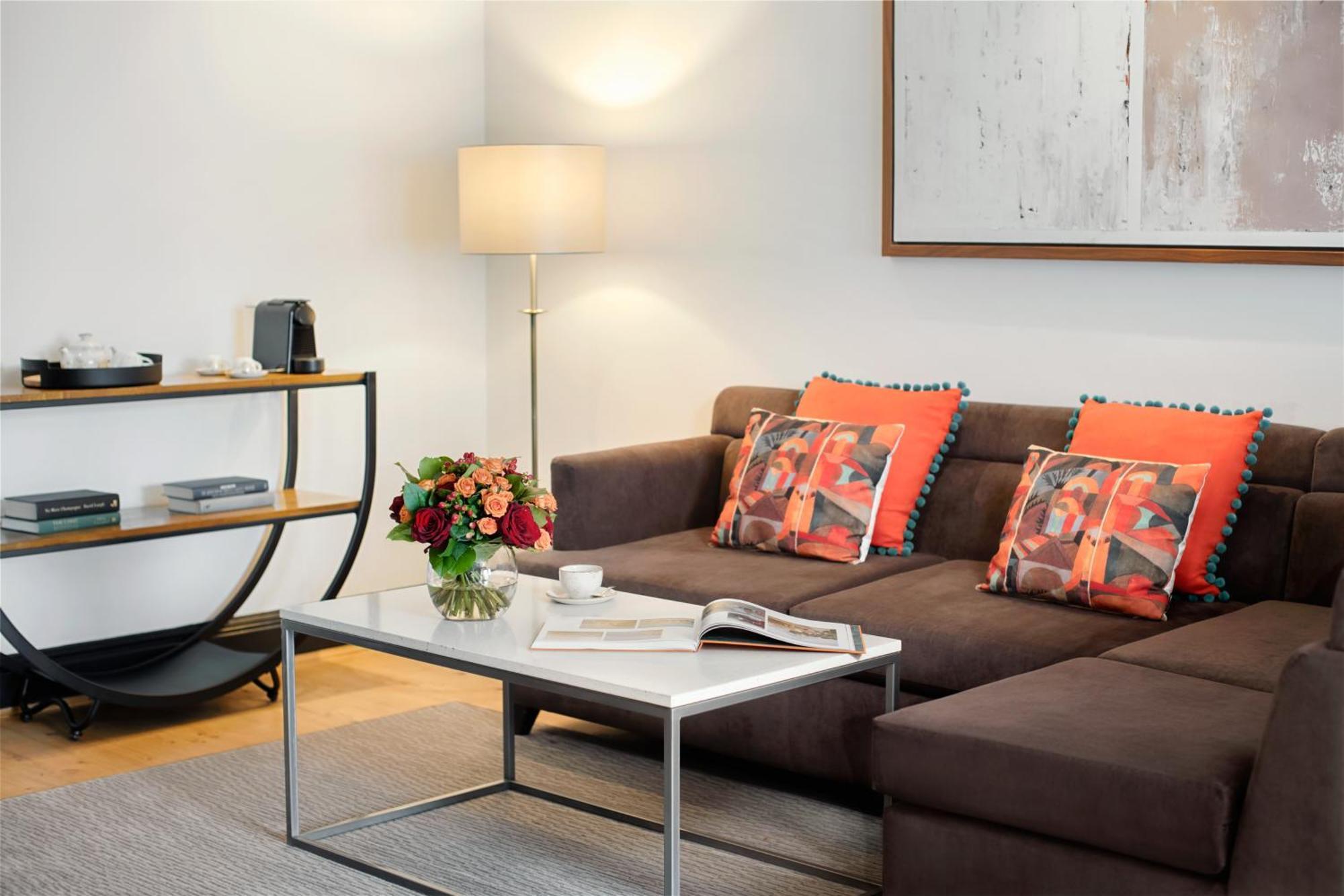Hyatt Regency London - The Churchill Exterior photo A living room at the Residence
